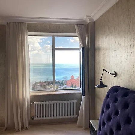 Premium 92 In Arkadia Apartment Odesa